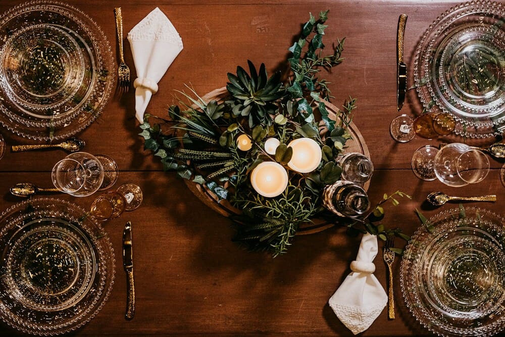 How to set up your table for New Year's Eve